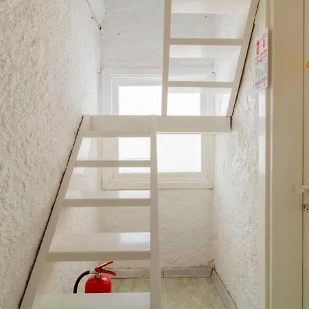 Das Hotel Alacati בית אירוח *