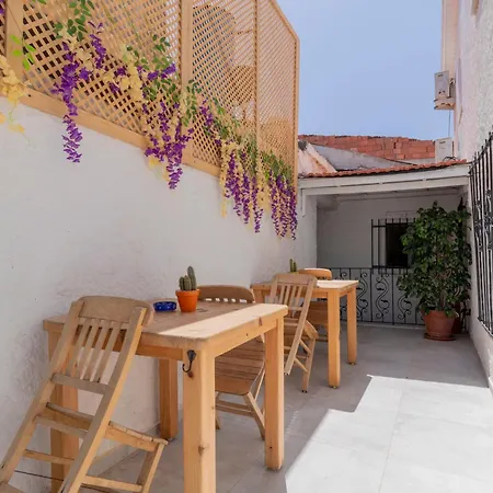 ホームステイ Alacati